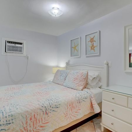 Seahorse Guesthouse ポンパノビーチ エクステリア 写真