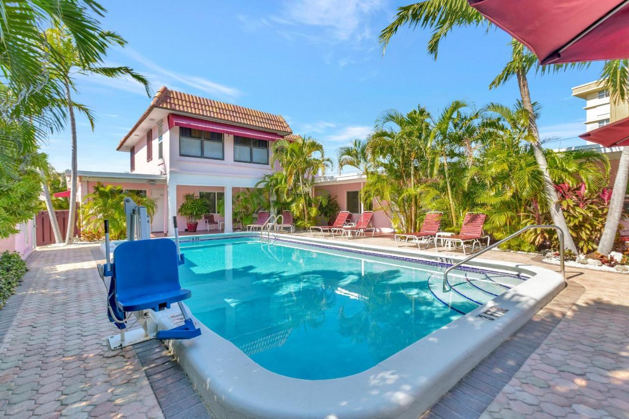 Seahorse Guesthouse ポンパノビーチ エクステリア 写真