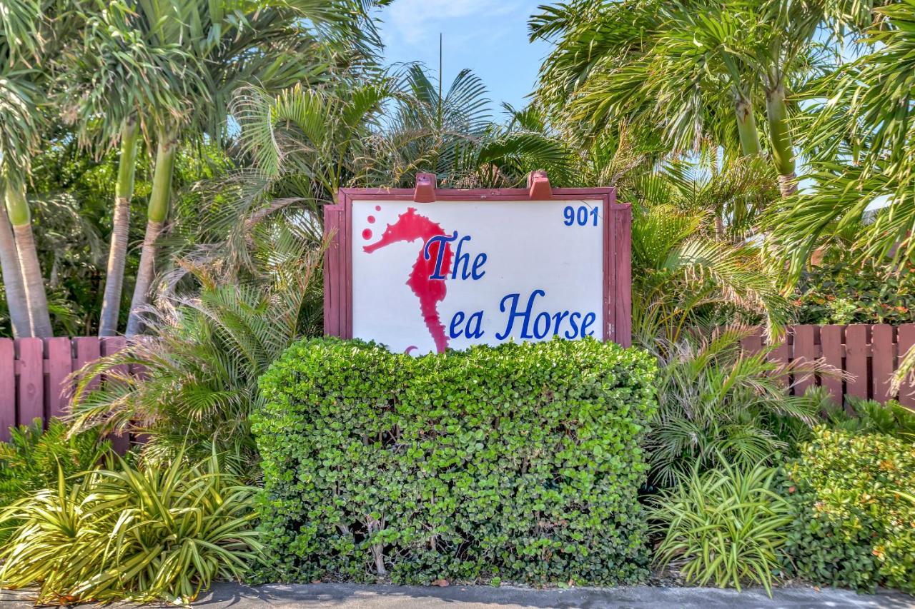 Seahorse Guesthouse ポンパノビーチ エクステリア 写真