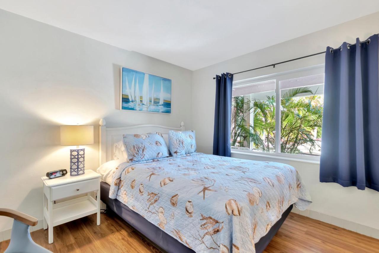 Seahorse Guesthouse ポンパノビーチ エクステリア 写真