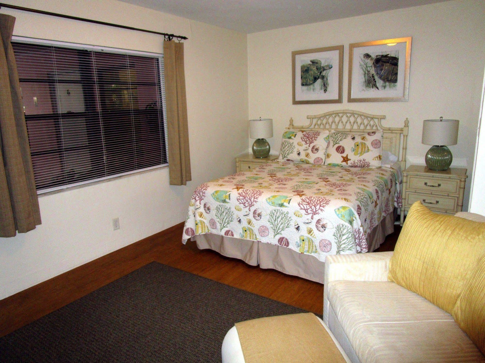 Seahorse Guesthouse ポンパノビーチ エクステリア 写真